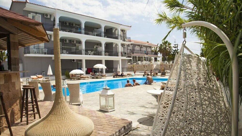 Фото Blue Horizon Hotel