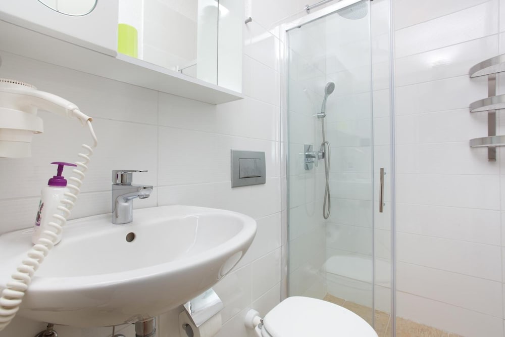 Фото Rooms Vinka Tudor