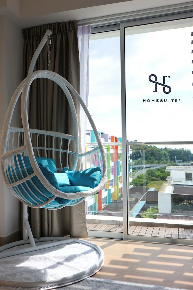 Фото Homesuite' Home @Aeropod SOVO