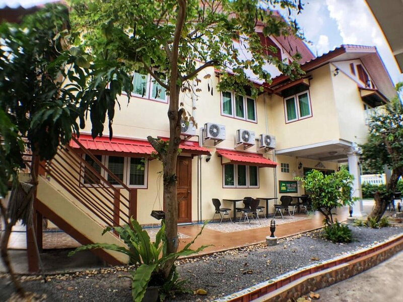 Гостиница The Train Guesthouse