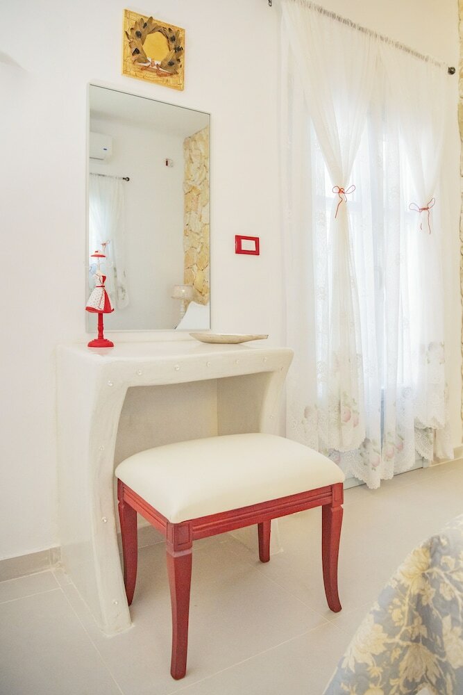 Фото Starlight Luxury Seaside Villa & Suites