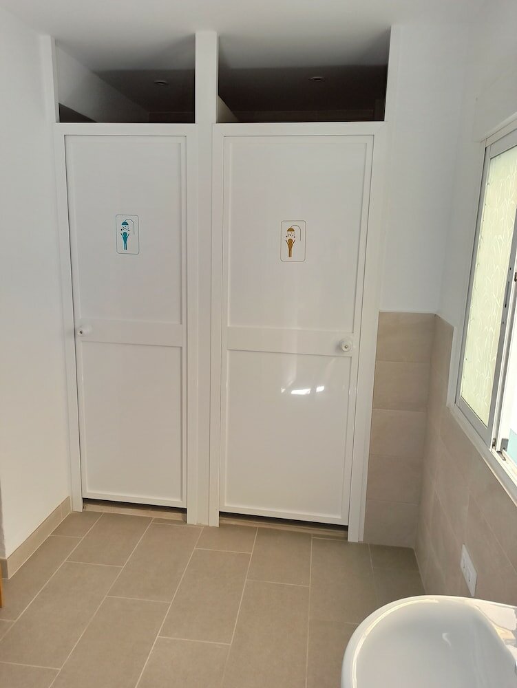 Фото Vivian's Guest House