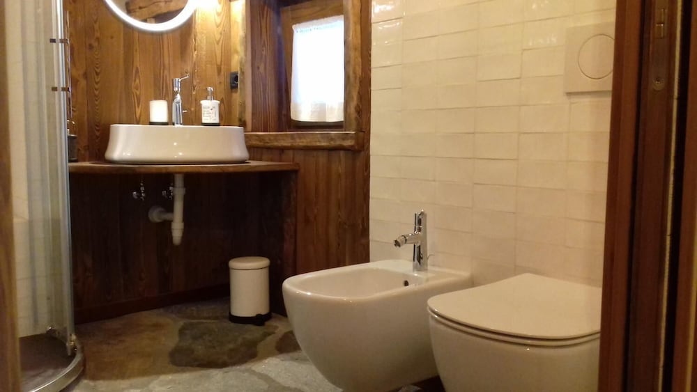 Фото Li Tzatagni