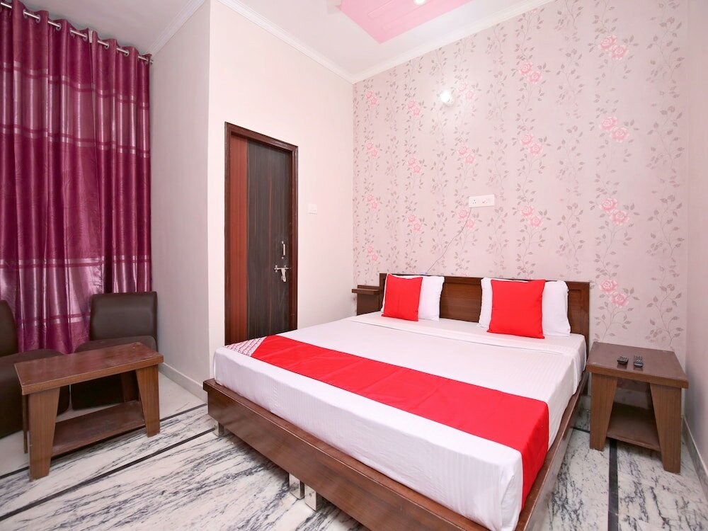 Фото Oyo 16431 Hotel New Comfort 1