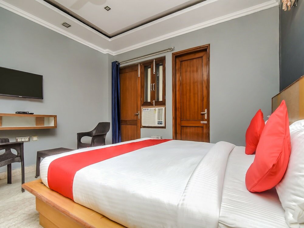 Фото Oyo 18254 Glorious Stayz