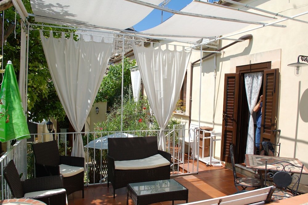 Фото B&b Il giardino dei sospiri