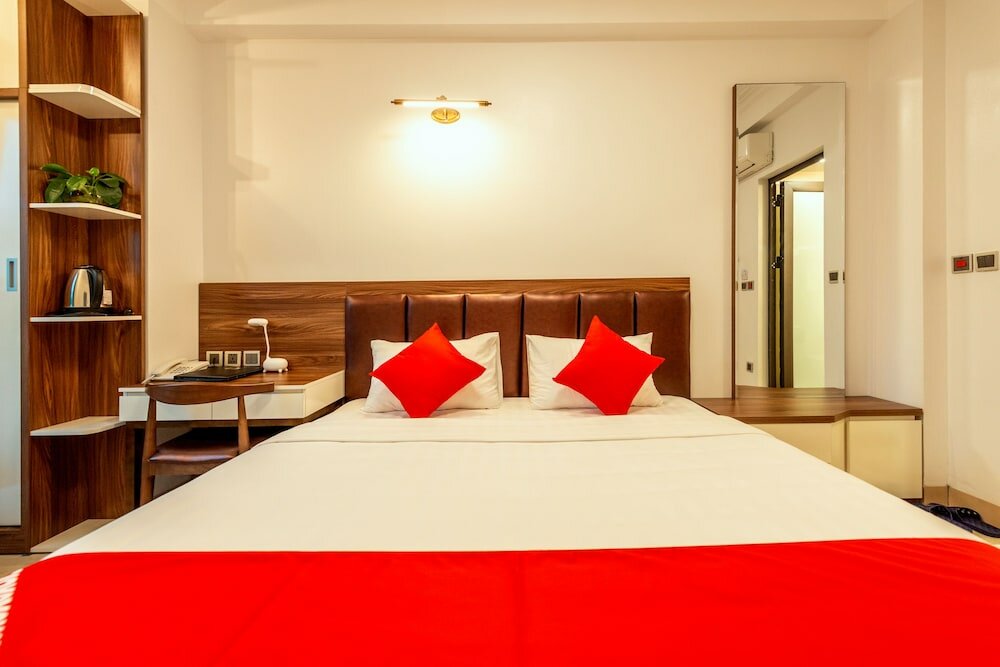 Фото Westlake Tay Ho Hotel