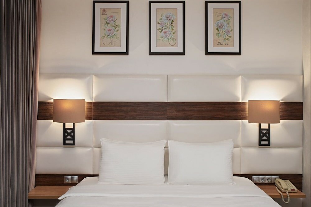 Фото Aura City Hotel