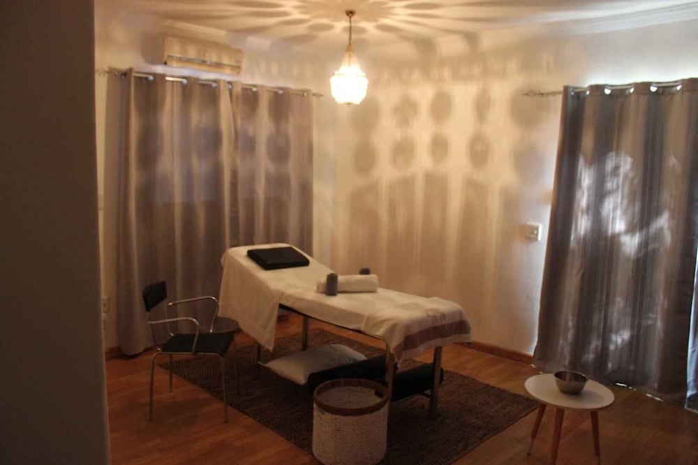 Фото D'ambiance Tours Hotel & SPA