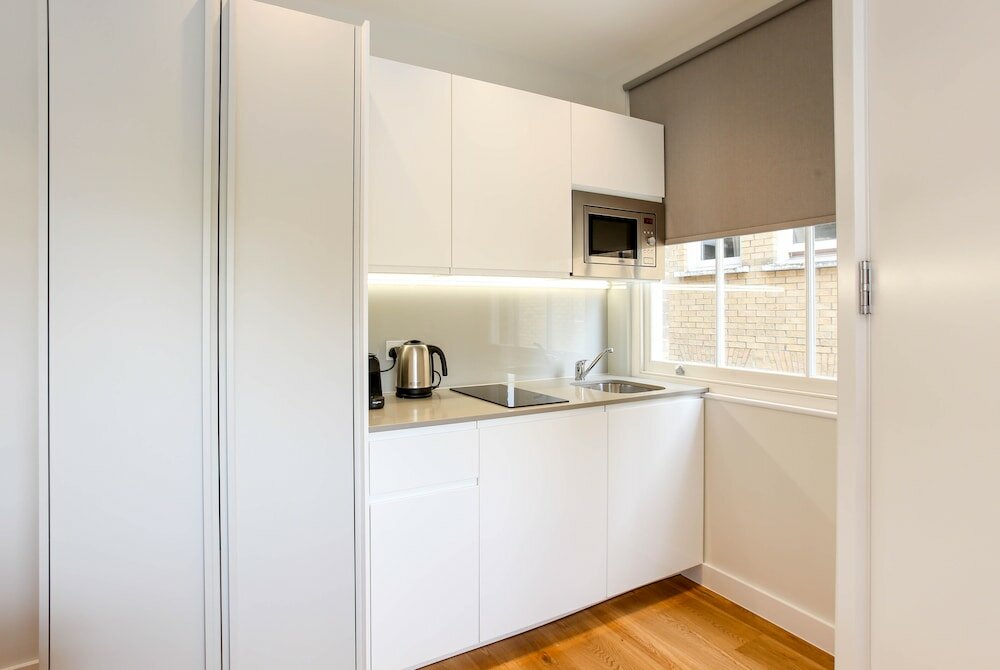 Фото Cromwell Serviced Apartment