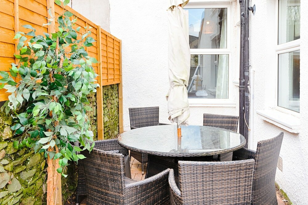 Фото Willows-Cardiff Guest House