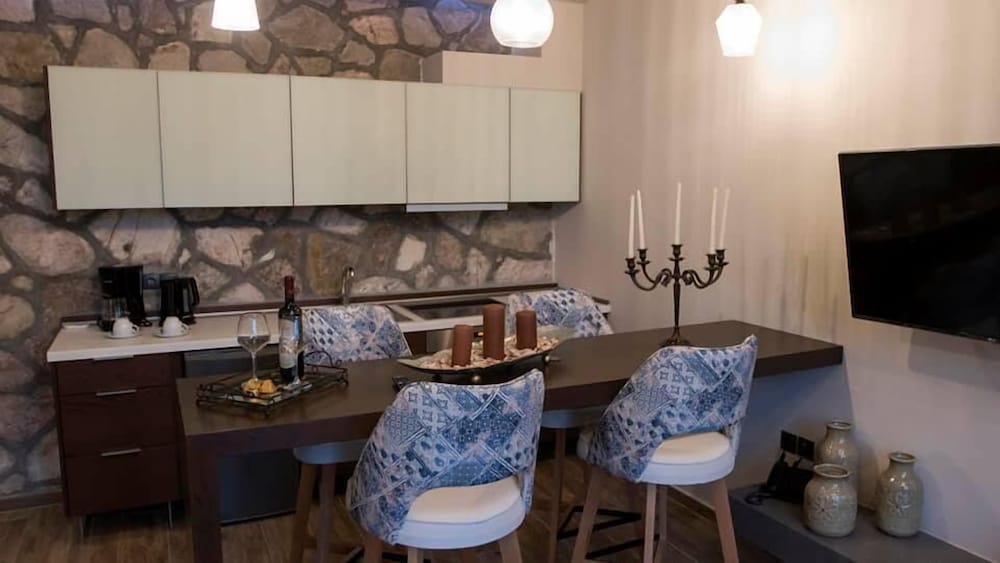 Фото Vintage Suites Trikala