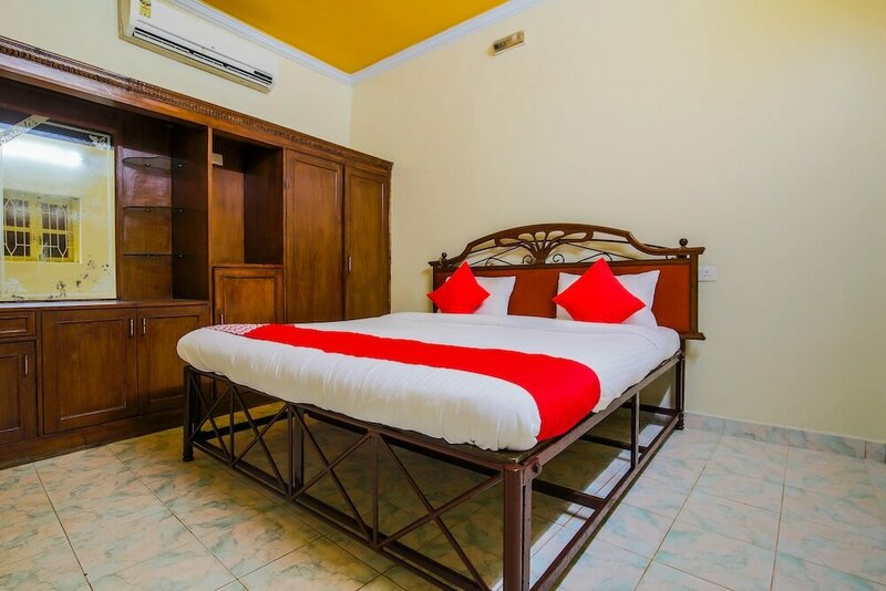 Гостиница Oyo 18441 Furtado's Beach House