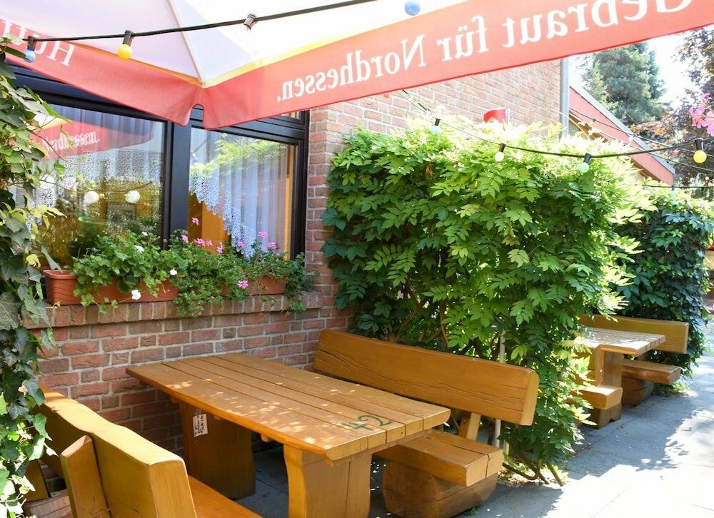 Фото Hotel Restaurant Alt Wehlheiden