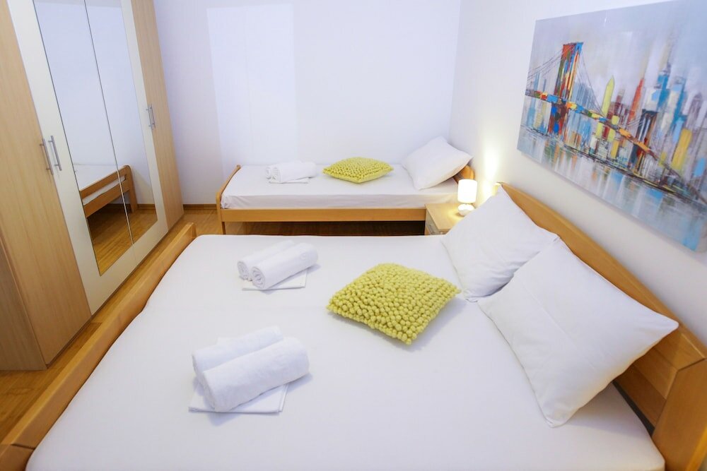 Фото Summer Breeze Apartments