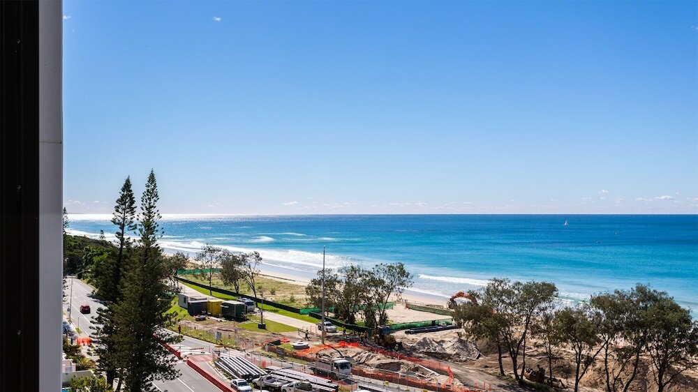 Фото Serain Residences On Surfers Private Apartments