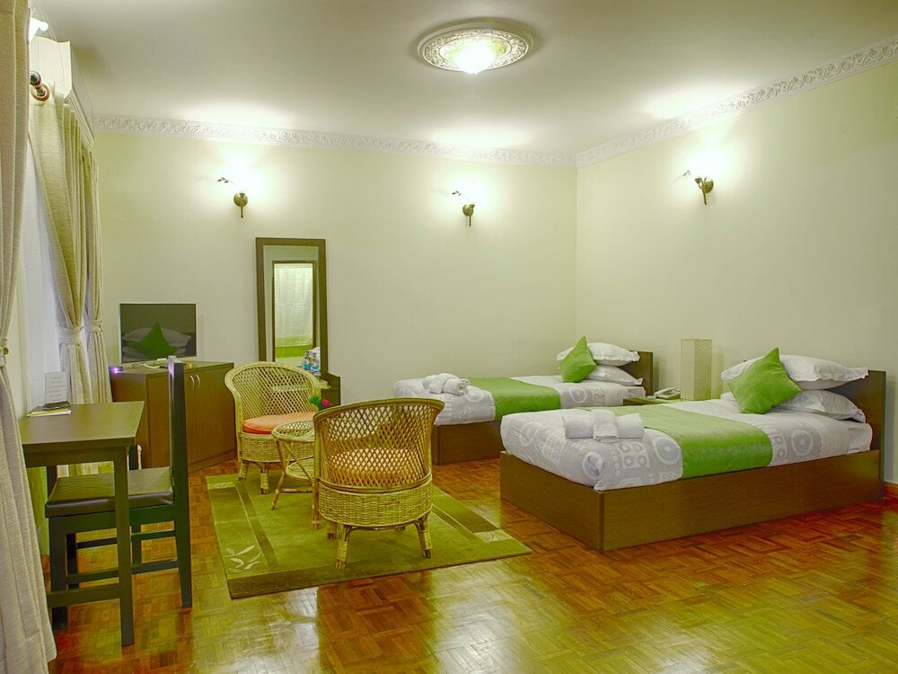 Фото Suburb Cafe & Inn