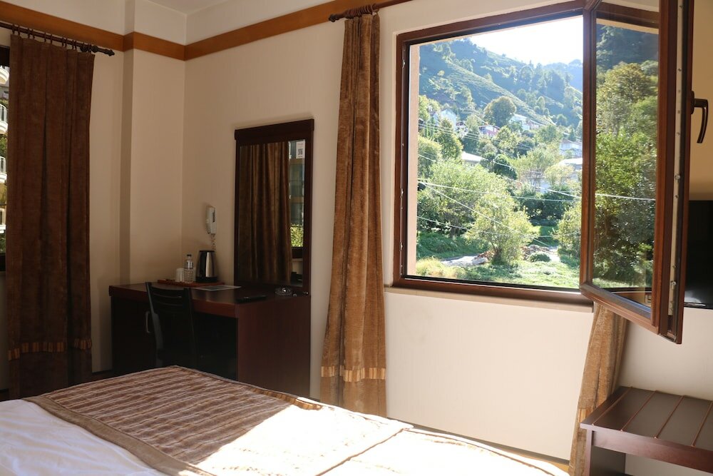 Фото Hotel Lazlakar