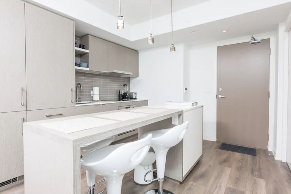 Фото Applewood Suites - Toronto Peter Street