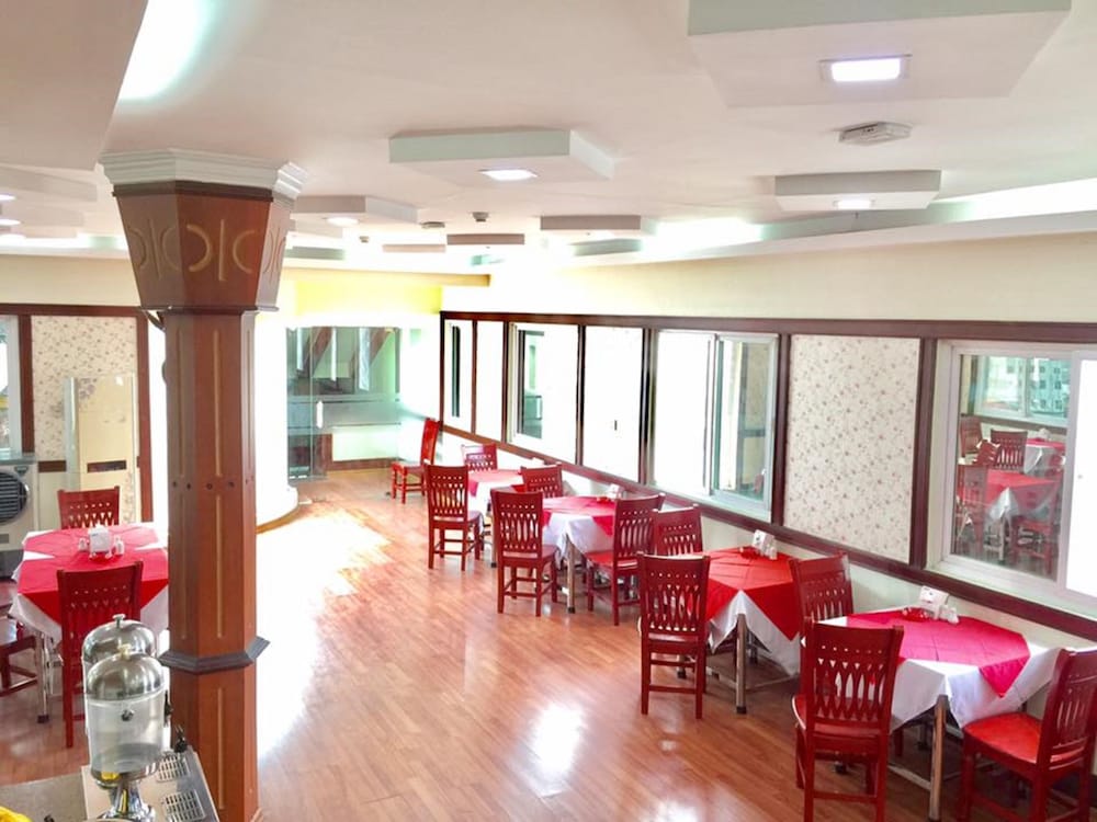 Фото Palace Hotel