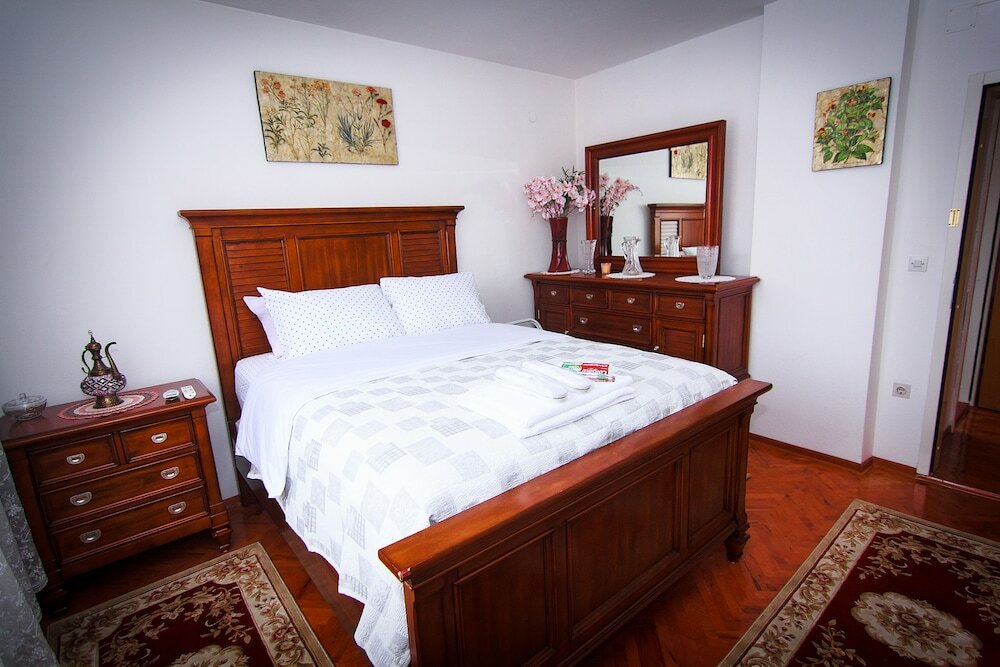 Фото Apartment Red House