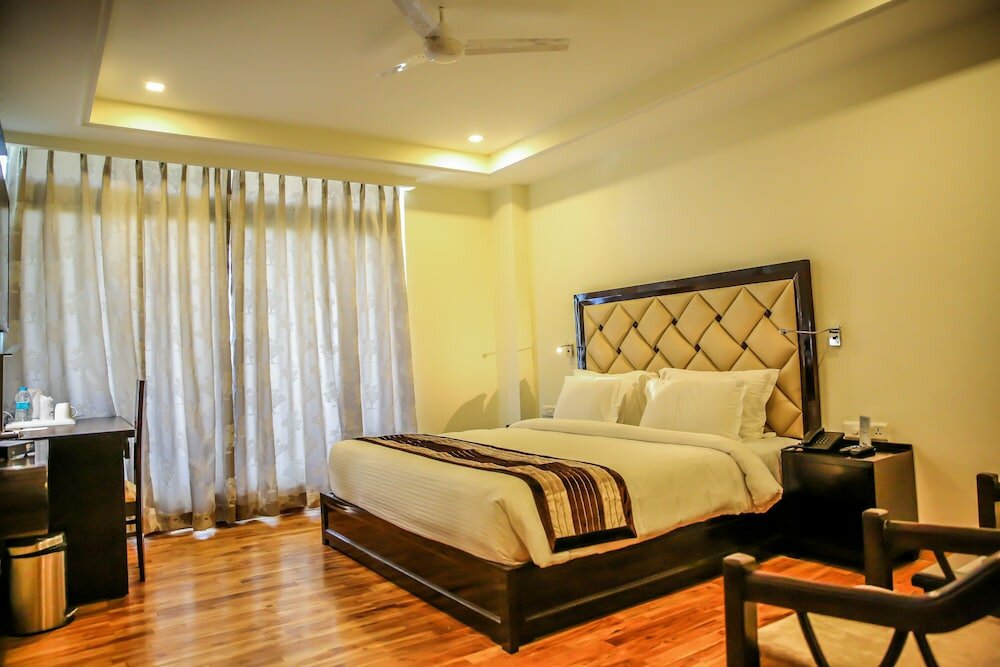 Фото отеля 1