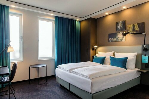 Гостиница Motel One Amsterdam - Waterlooplein в Амстердаме