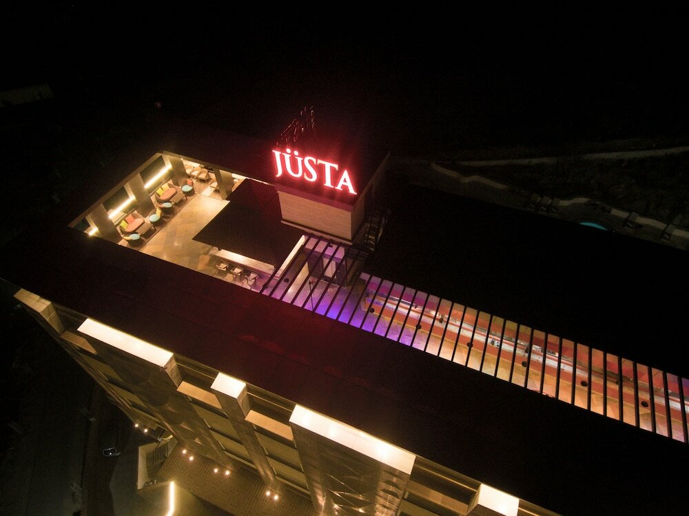 Фото JuSTa Sajjangarh Resort & SPA