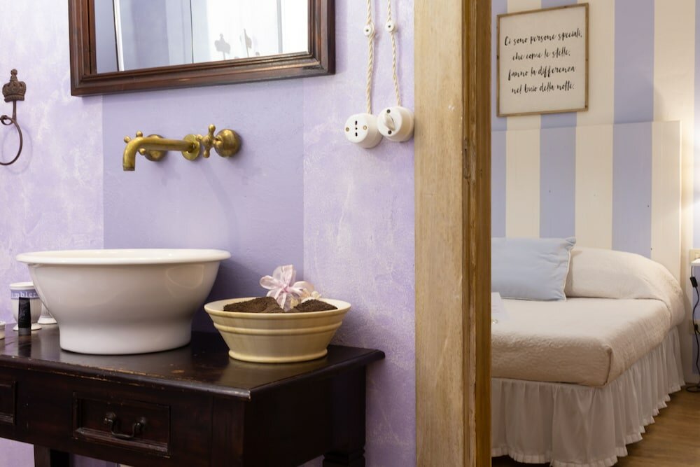 Фото White House Luxury Hospitality