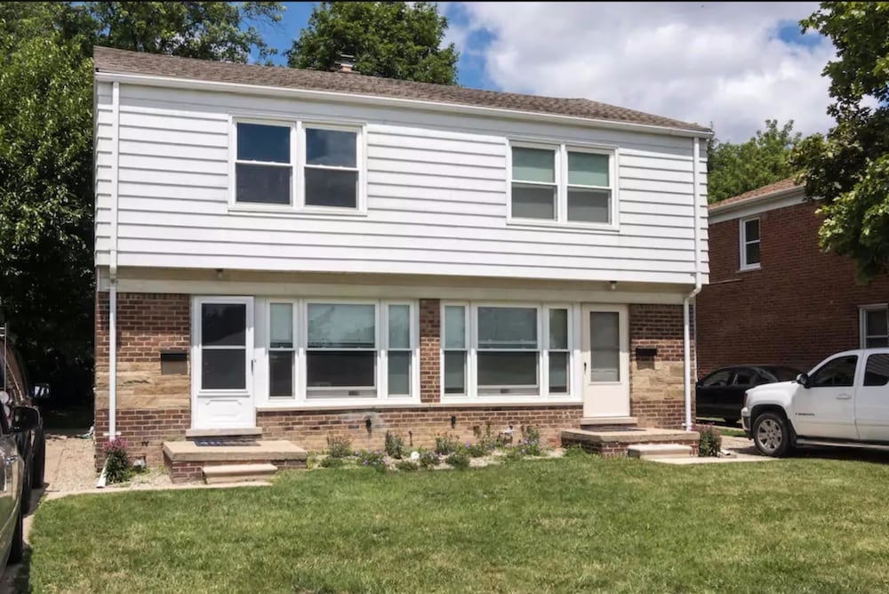 Фото Two Bedroom West Stadium Bungalow - Unit 522