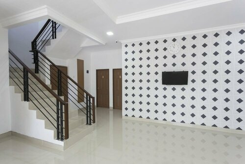 Гостиница RedDoorz Plus @ Boulevard Residence Bsd