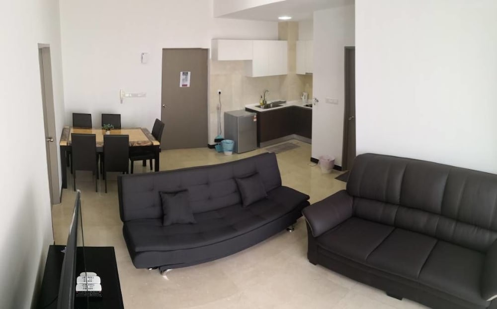 Фото Vinz at Silverscape Luxury Residence