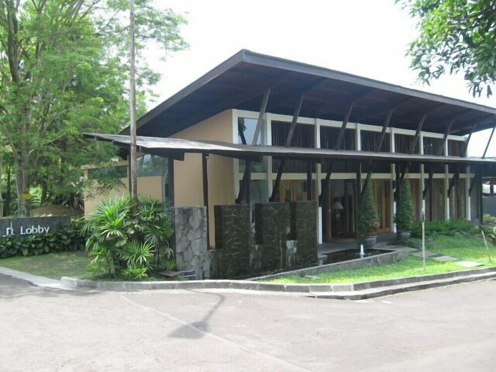 Фото Puri Setiabudhi Residence