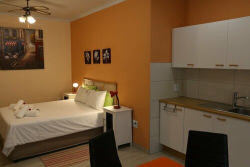 Гостиница Capbon Guesthouse в Виндхуке