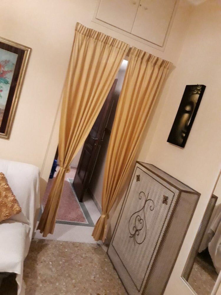 Фото Friendly House Rome