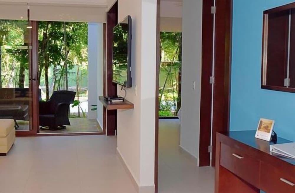 Фото Tao Garden Luxury Condo