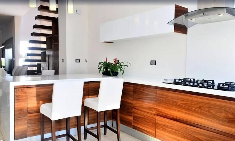 Фото Las Olas downtown Condos by Playa Paradise