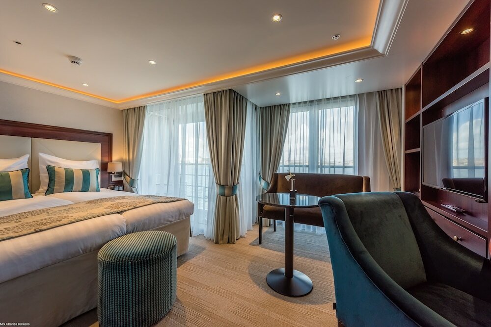 Фото Select Ms Charles Dickens - Neuss