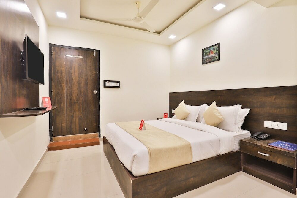 Фото Oyo 11072 Hotel Kajri Residency