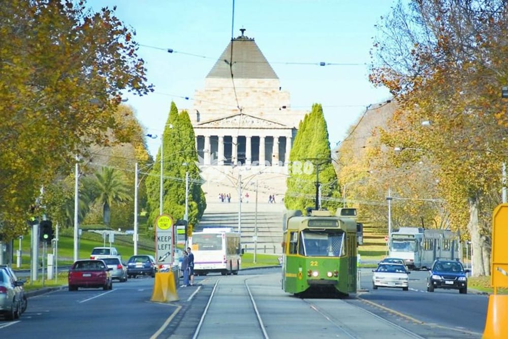 Фото Modern Living in Southbank Apartments