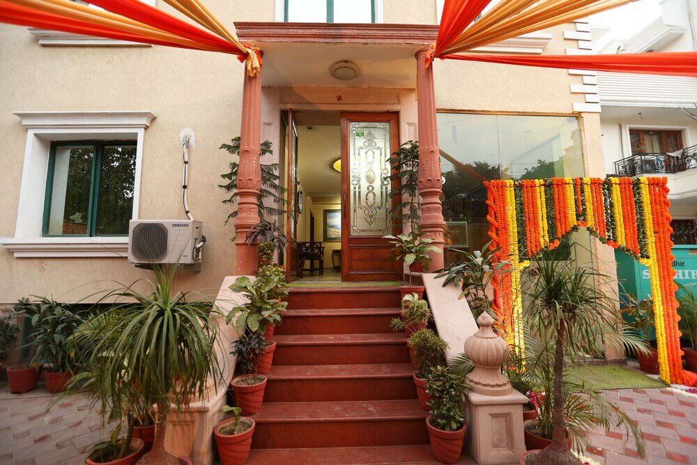 Фото отеля 1