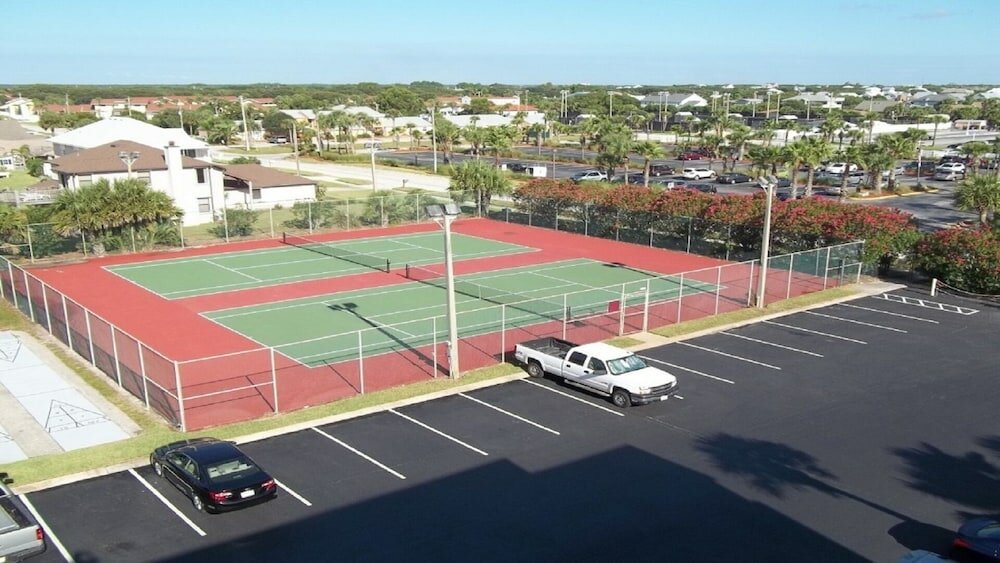 Фото Ocean View 2 Bed, 2 Bath, Steps to the Beach - Spanish Trace 240