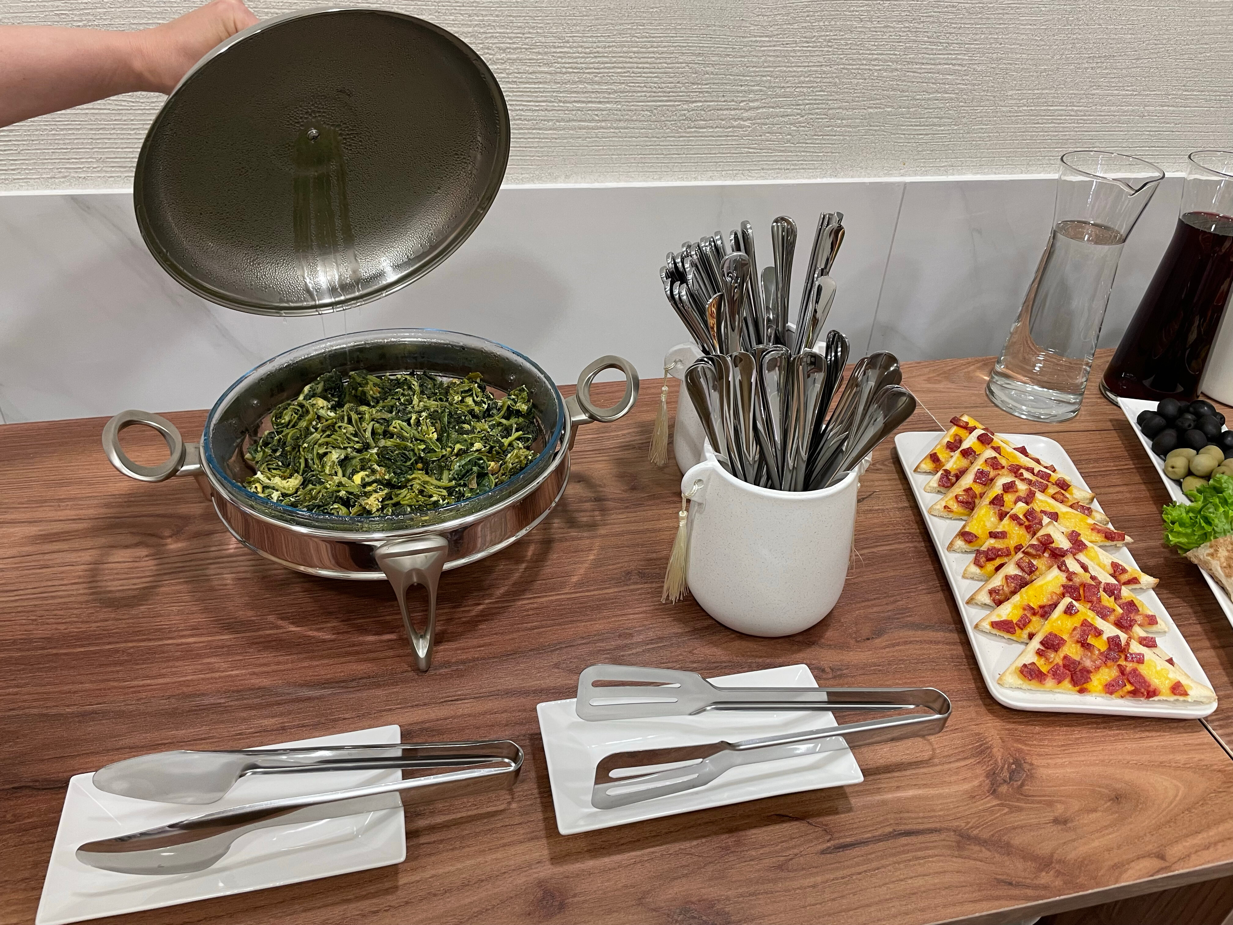 Фото The House Hotel