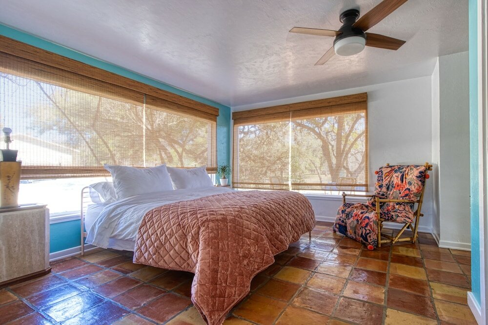 Фото Frio River Cabins