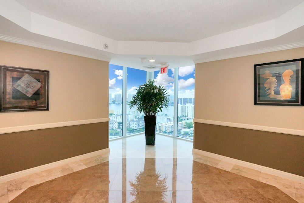 Фото Trump International Beach Resort Miami