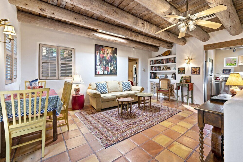 Фото Casa Siempre Mayo - Railyard Gem, Walk to Plaza