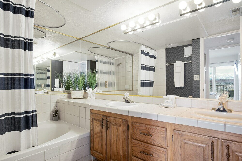 Фото Byron's Overlook