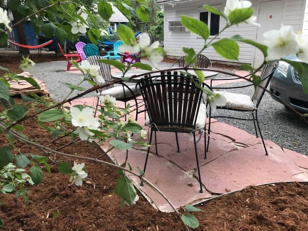 Фото Charming Bungalow Next to Csu - Free Cruiser Bikes