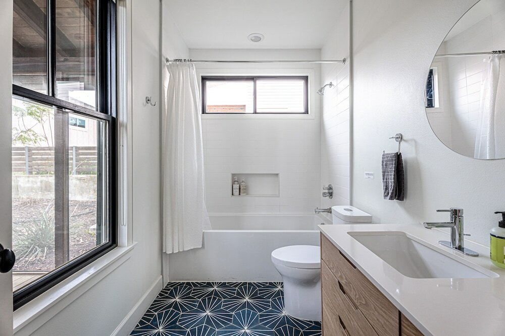 Фото East Side Modern