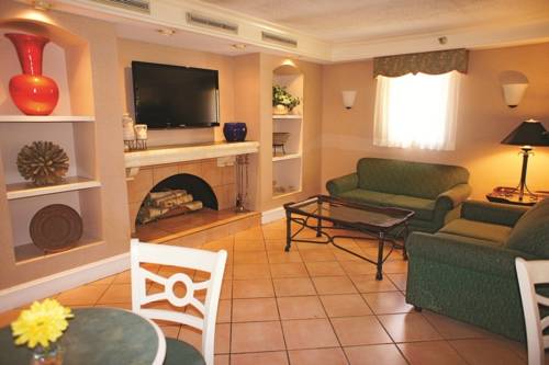 Фото La Quinta Inn by Wyndham Fresno Yosemite